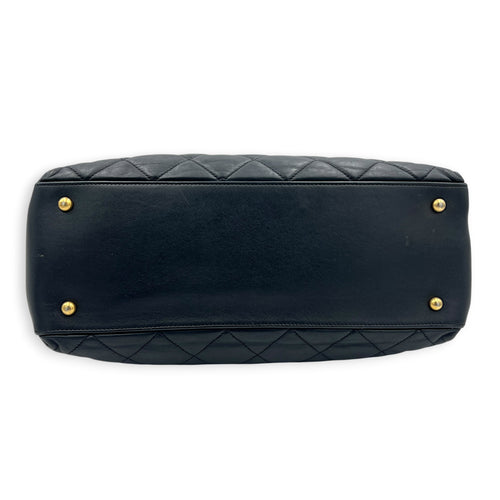 Soft Elegance Black Shoulder Bag in Calfskin, Gold hardware