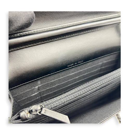 2.55 Wallet On Chain Black in Calfskin, Black hardware