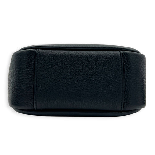 Le 5 A 7 Shoulder Bag Baby Black in Calfskin, Gold hardware