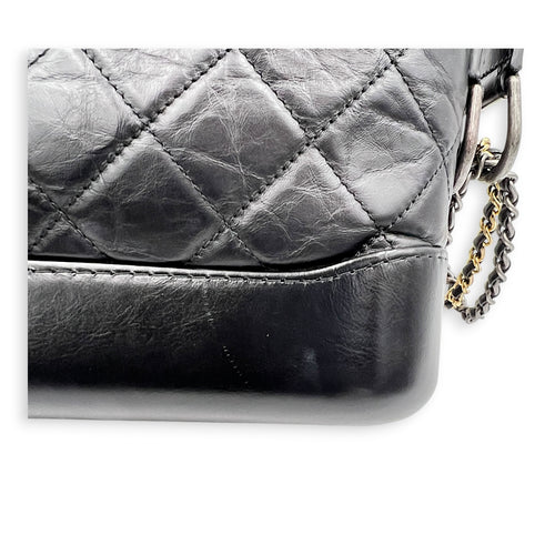 Gabrielle Small Black Shoulder Bag in Calfskin, Mixed hardware