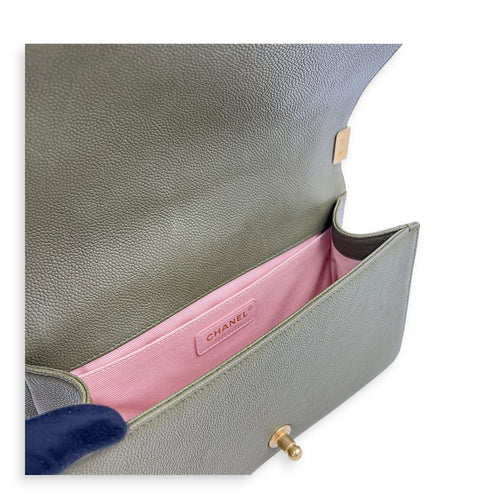 Boy Medium Green Shoulder Bag in Caviar Leather, Gold hardware
