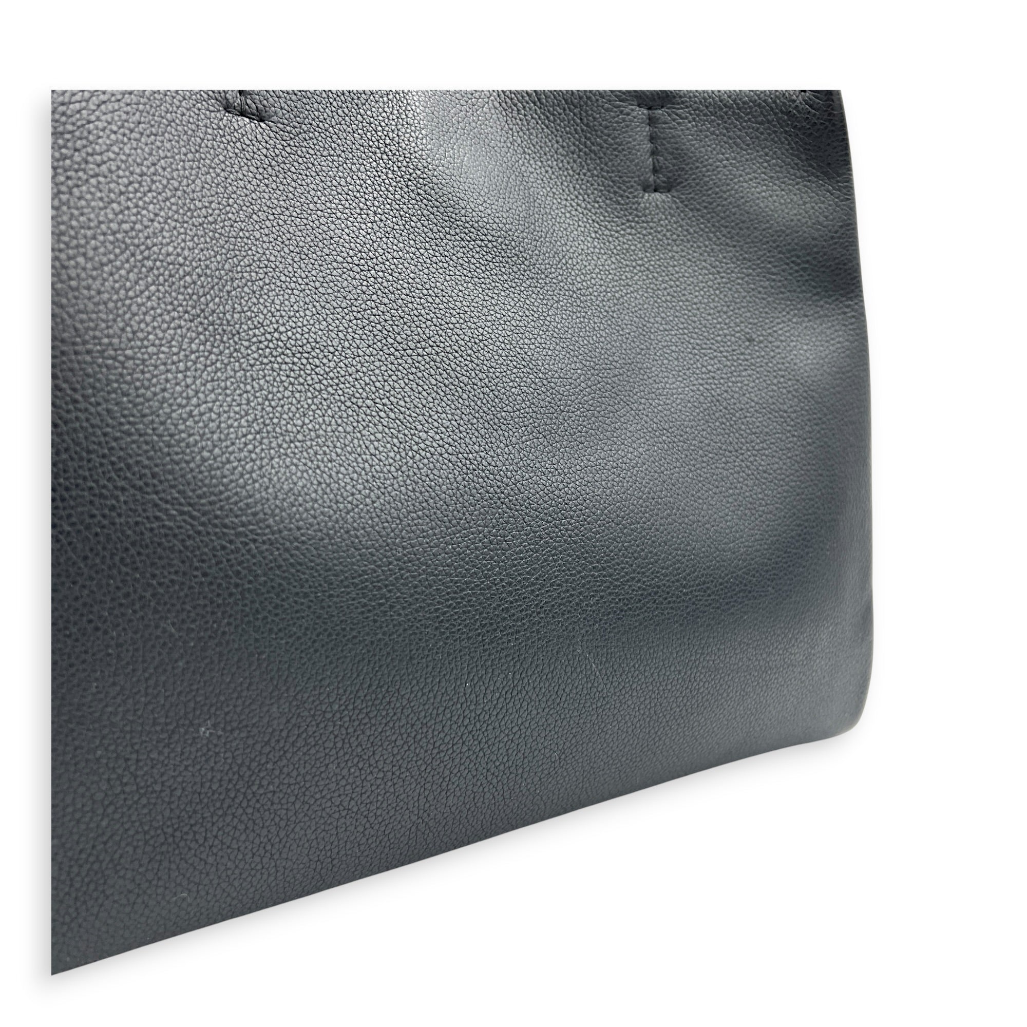 Lock Me Tote Bag Black in Calfskin, Gold hardware