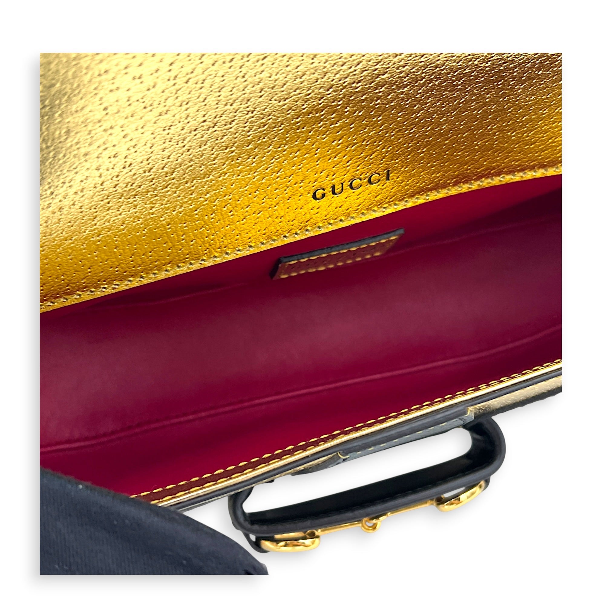 Horsebit 1955 Shoulder Bag Gold in Calfskin, Gold hardware