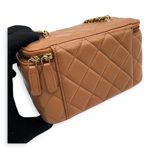 Pearl Crush Vanity Bag Brown in Lambskin, Gold hardware