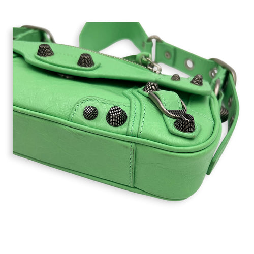 Le Cagole Shoulder Bag XS Green in Calfskin, Silver hardware