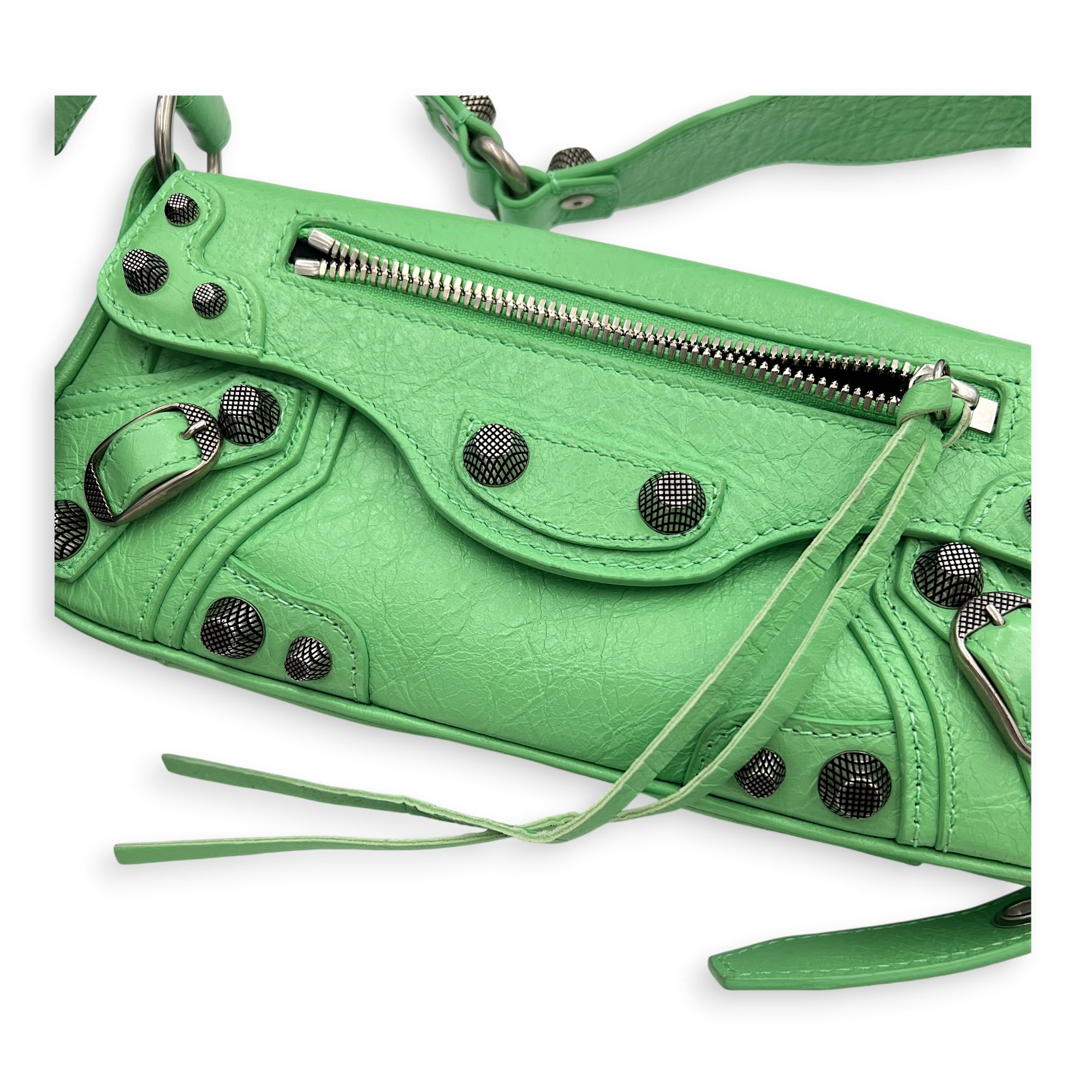 Le Cagole Shoulder Bag XS Green in Calfskin, Silver hardware