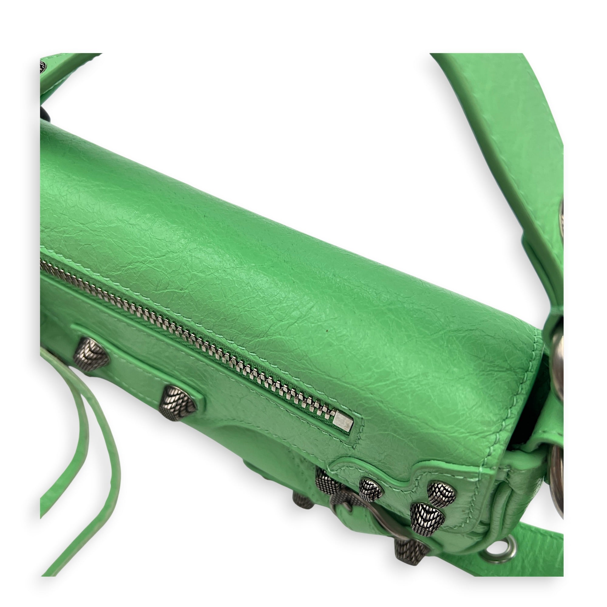 Le Cagole Shoulder Bag XS Green in Calfskin, Silver hardware