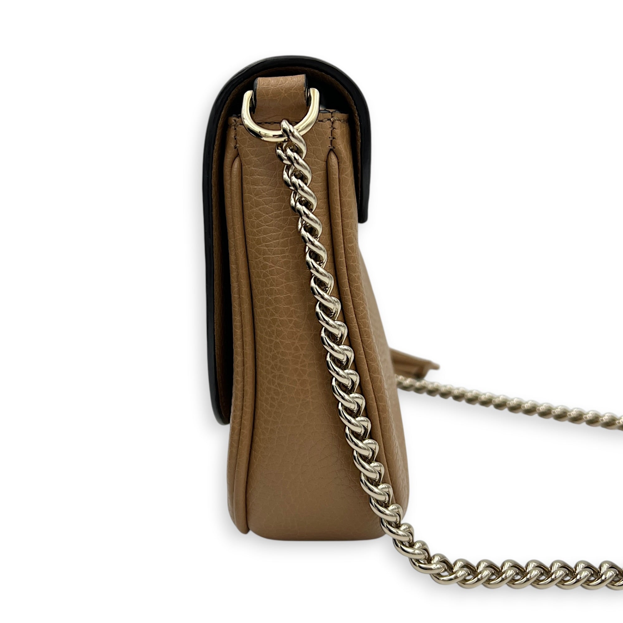 Soho Shoulder Bag Beige in Calfskin, Gold hardware