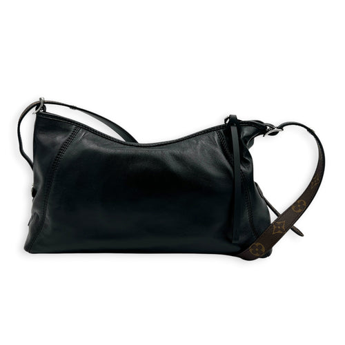 Carryall East West Shoulder Bag Noir in Calfskin, Silver hardware