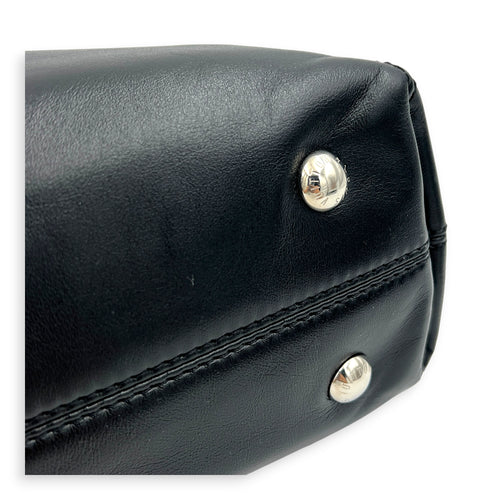 Carryall East West Shoulder Bag Noir in Calfskin, Silver hardware