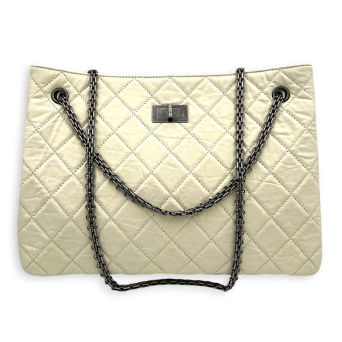 2.55 Tote Bag White in Distressed Leather, Gunmetal hardware