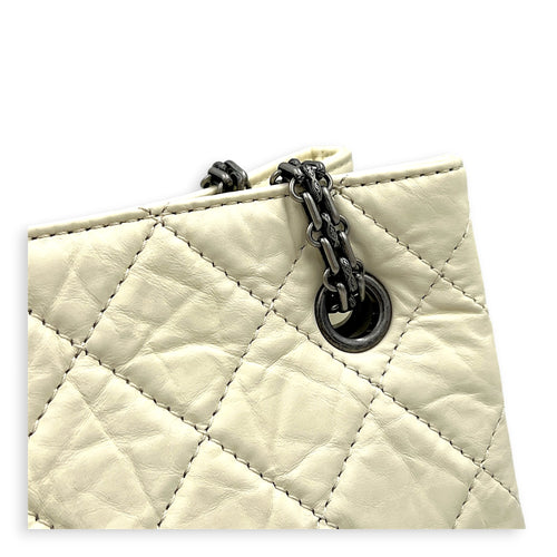 2.55 Tote Bag White in Distressed Leather, Gunmetal hardware