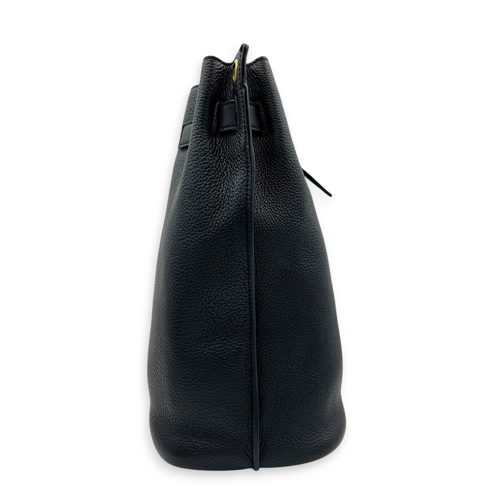Boucle Bucket Bag Black in Calfskin, Gold hardware