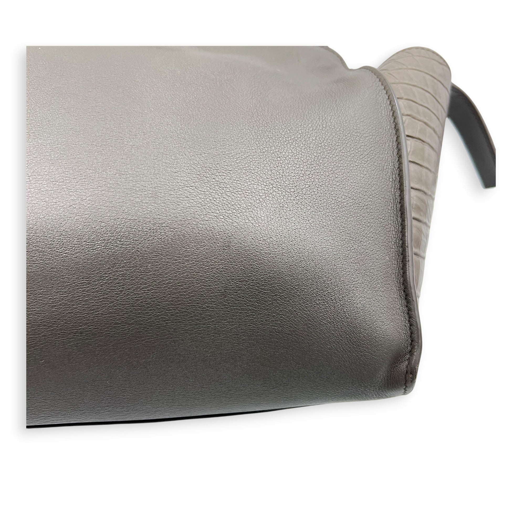 Cabas Shoulder Bag Small Grey in Crocodile Embossed Calfskin, Silver hardware