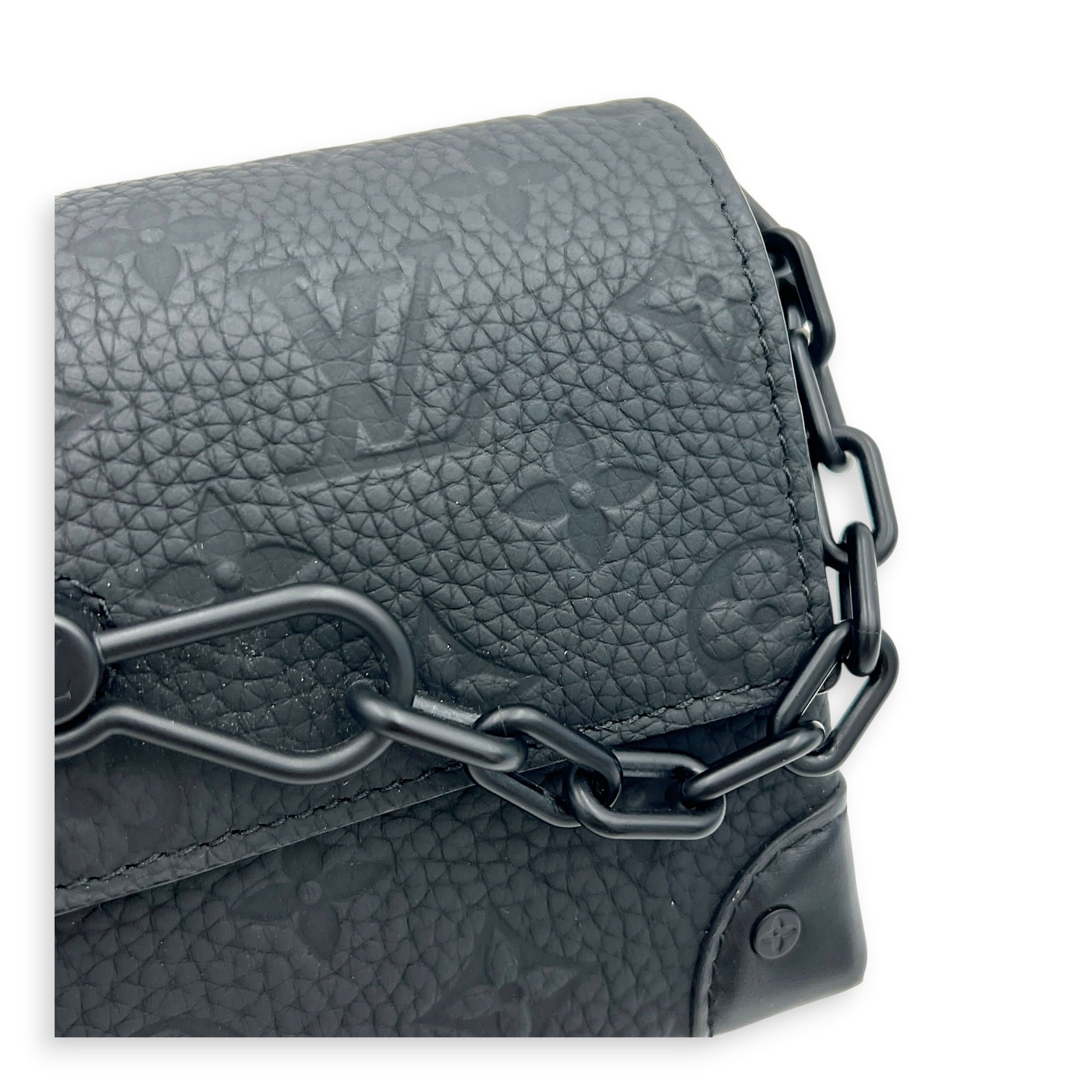 Steamer Crossbody Bag Black in Calfskin, Monochrome hardware