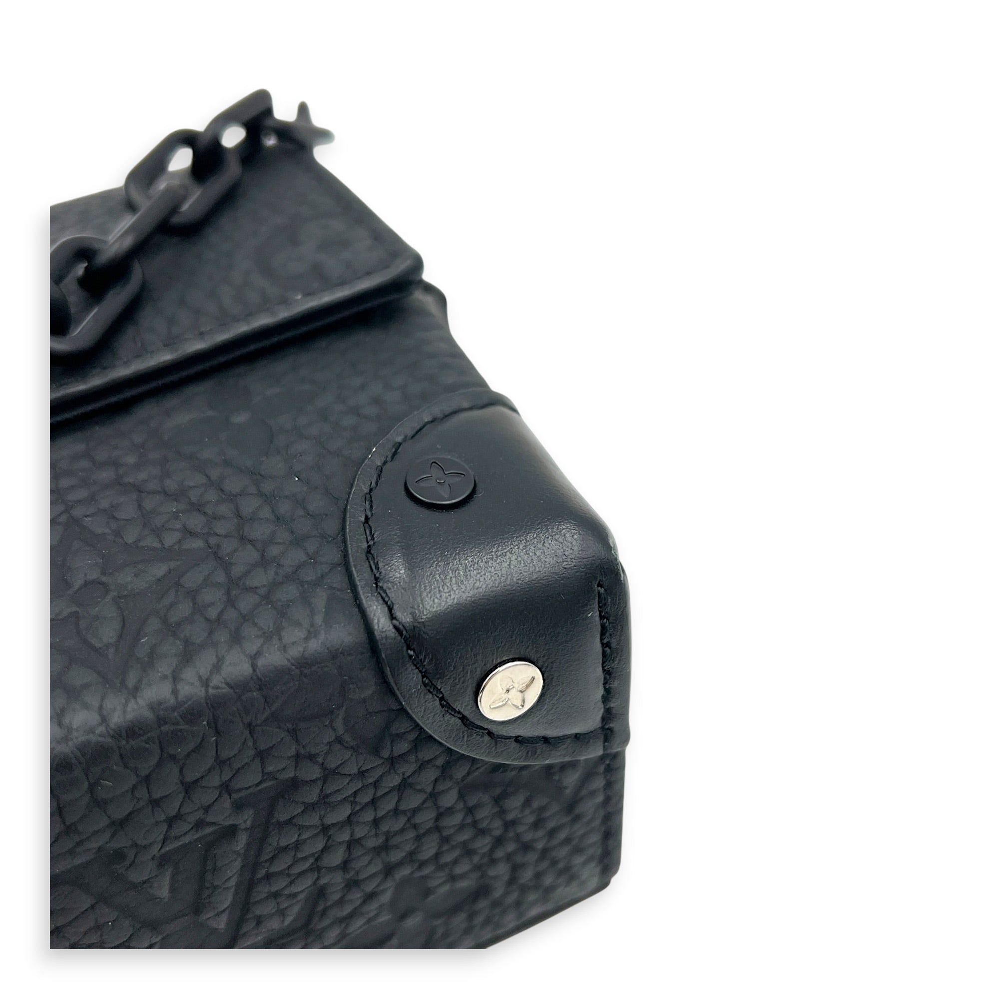Steamer Crossbody Bag Black in Calfskin, Monochrome hardware