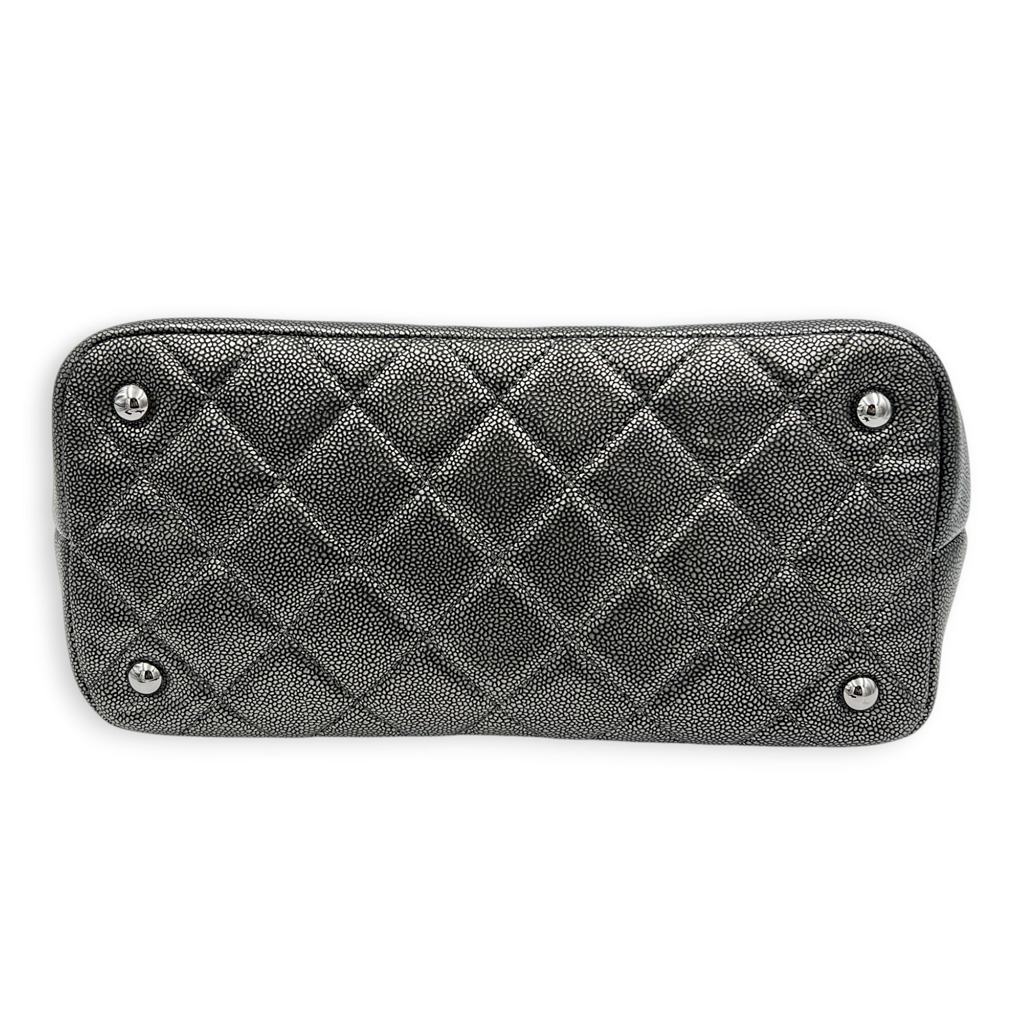 Timeless CC Tote Bag Silver in Caviar Leather, Silver hardware