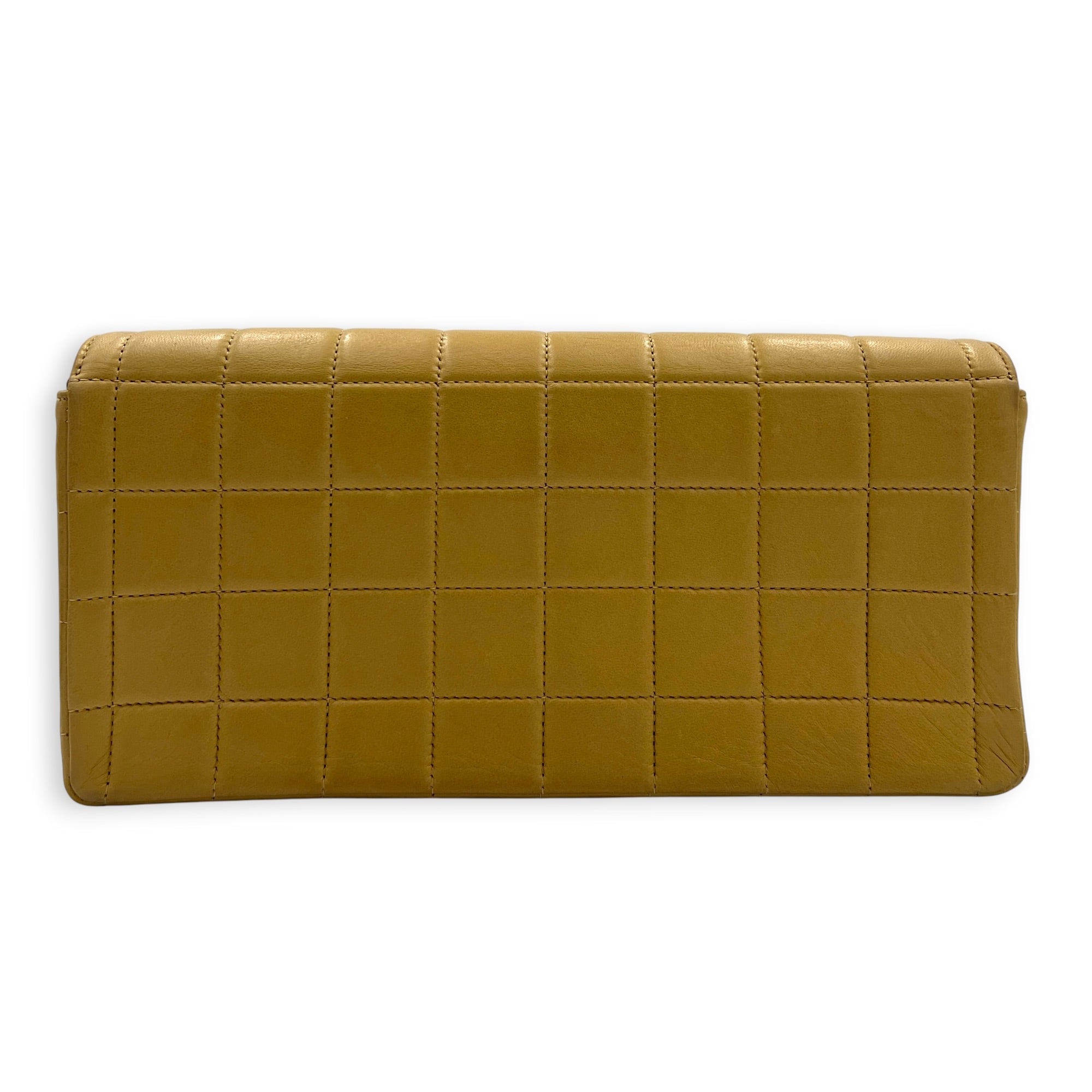 Chocolate Bar Shoulder Bag East West Beige in Lambskin, Gold hardware