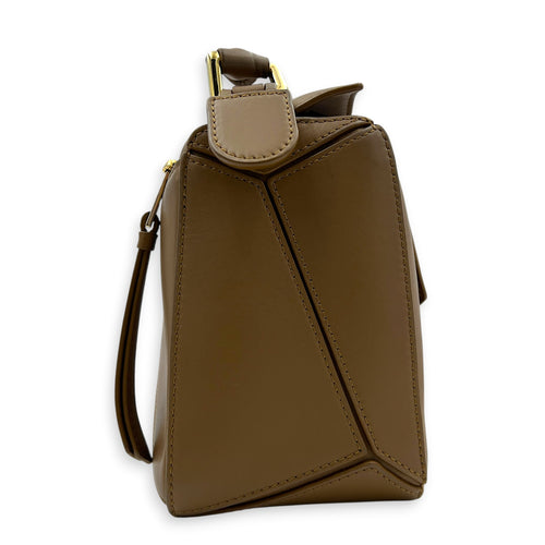 Puzzle Shoulder Bag Small Brown in Calfskin, Gold hardware