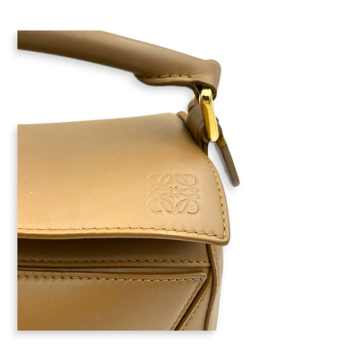 Puzzle Shoulder Bag Small Brown in Calfskin, Gold hardware