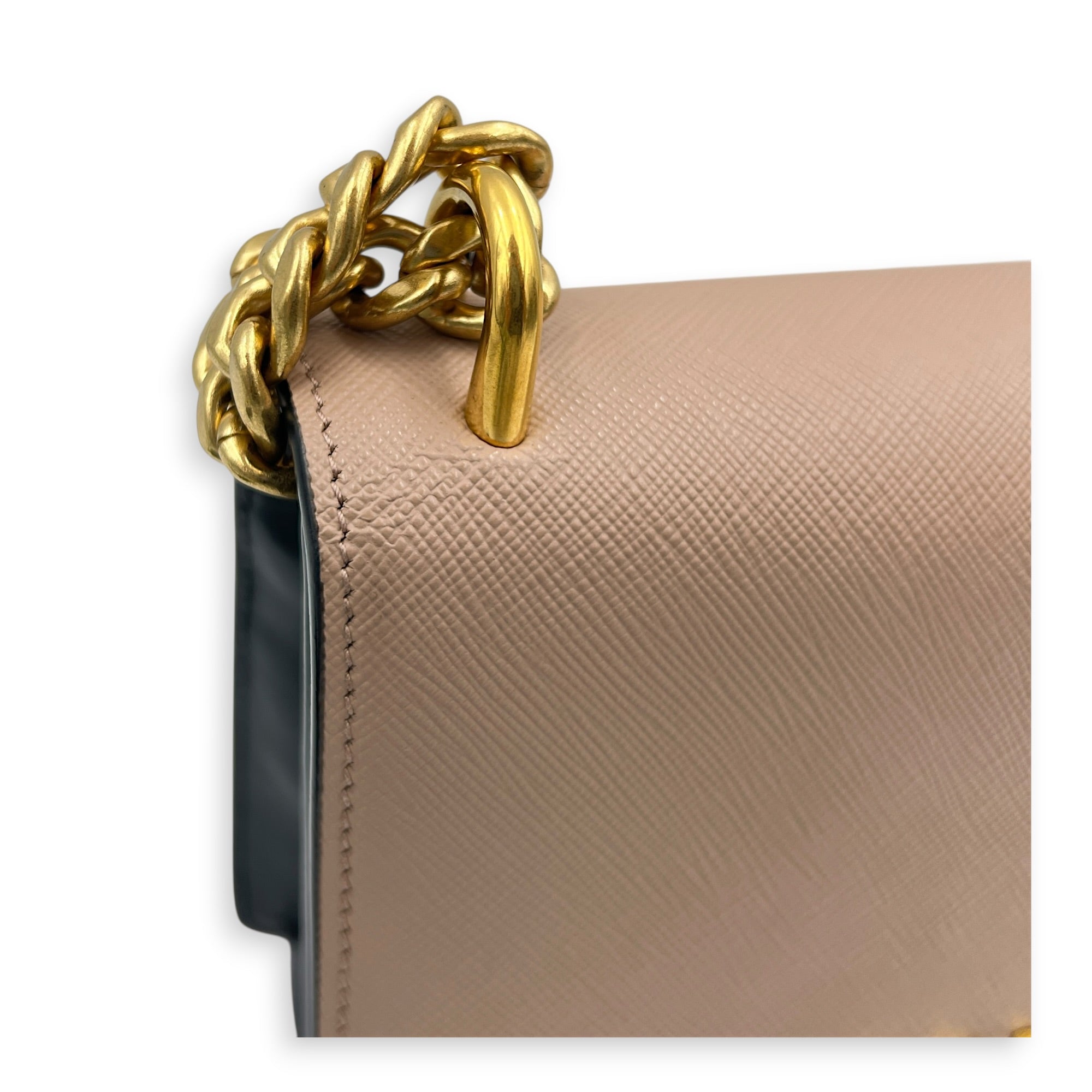 Saffiano Chain Bicolor Shoulder Bag in Saffiano Leather, Gold hardware