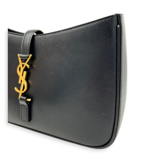 Le 5 A 7 Shoulder Bag Noir in Calfskin, Gold hardware