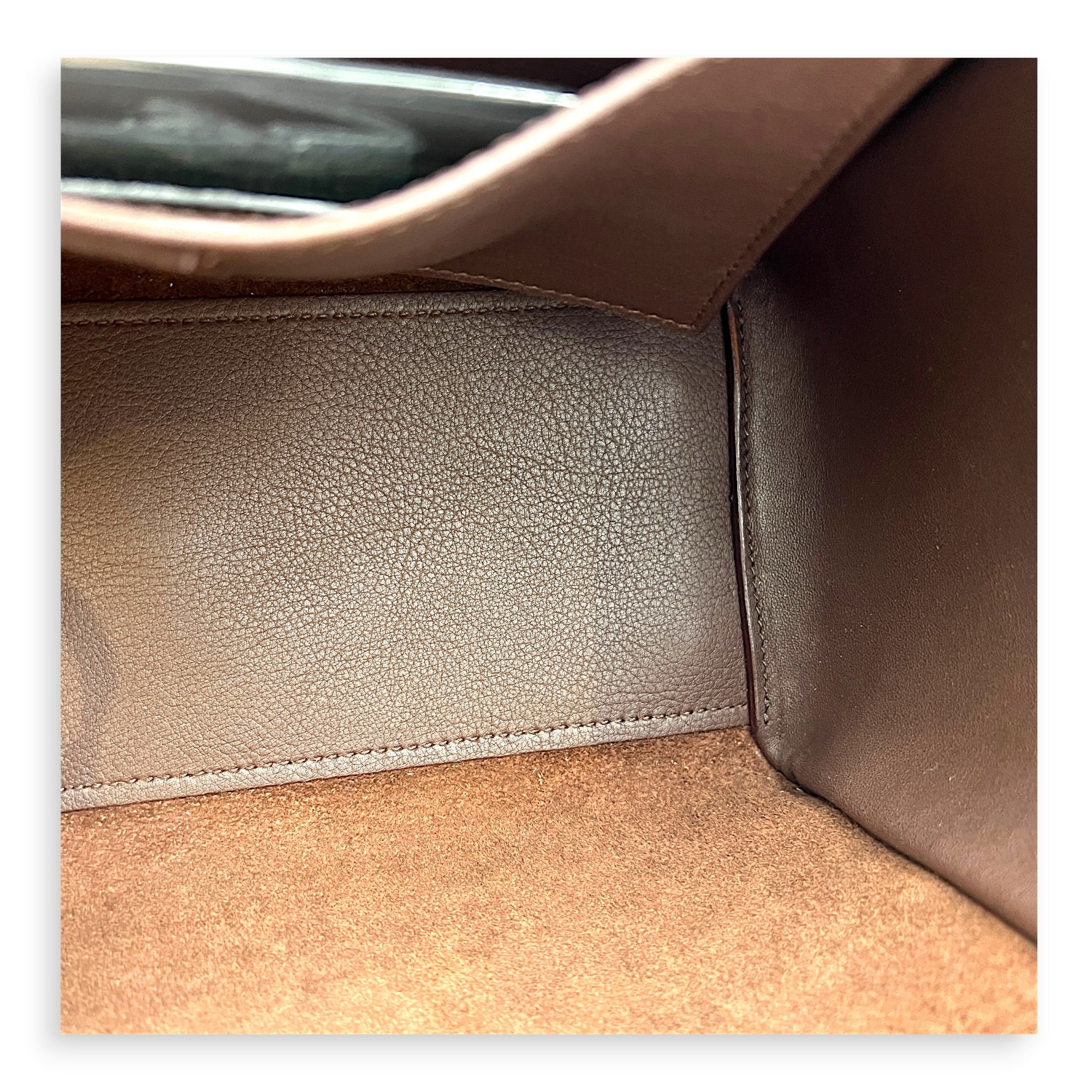 Cabas Tote Bag Medium Dark Tobacco in Calfskin, Gold hardware