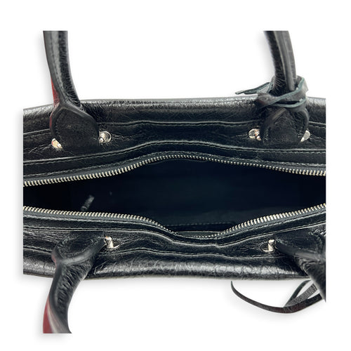 City Top Handle Bag Small Noir in Distressed Leather, Silver hardware