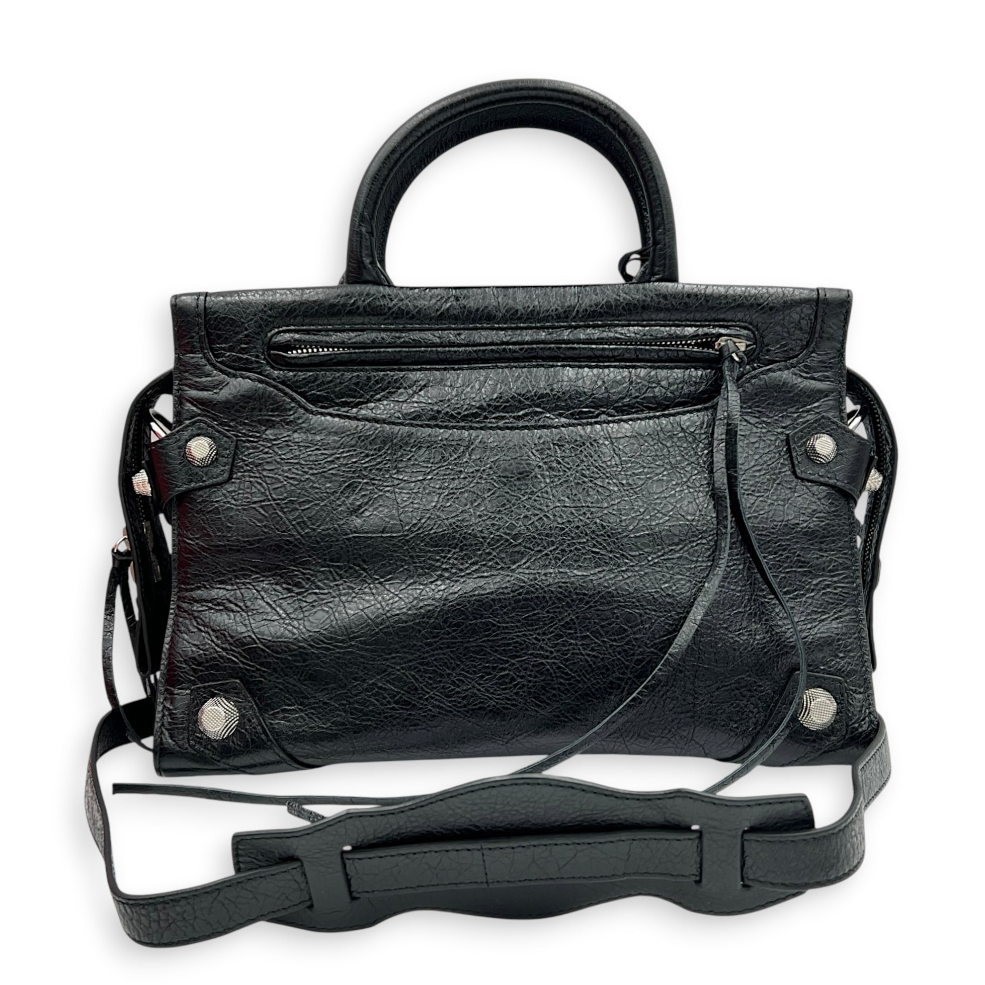 City Top Handle Bag Small Noir in Distressed Leather, Silver hardware