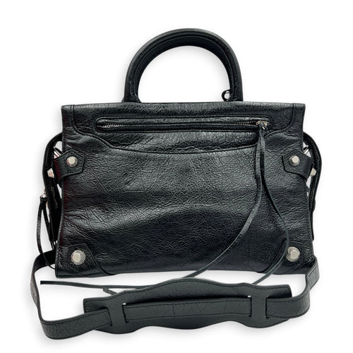 City Top Handle Bag Small Noir in Distressed Leather, Silver hardware