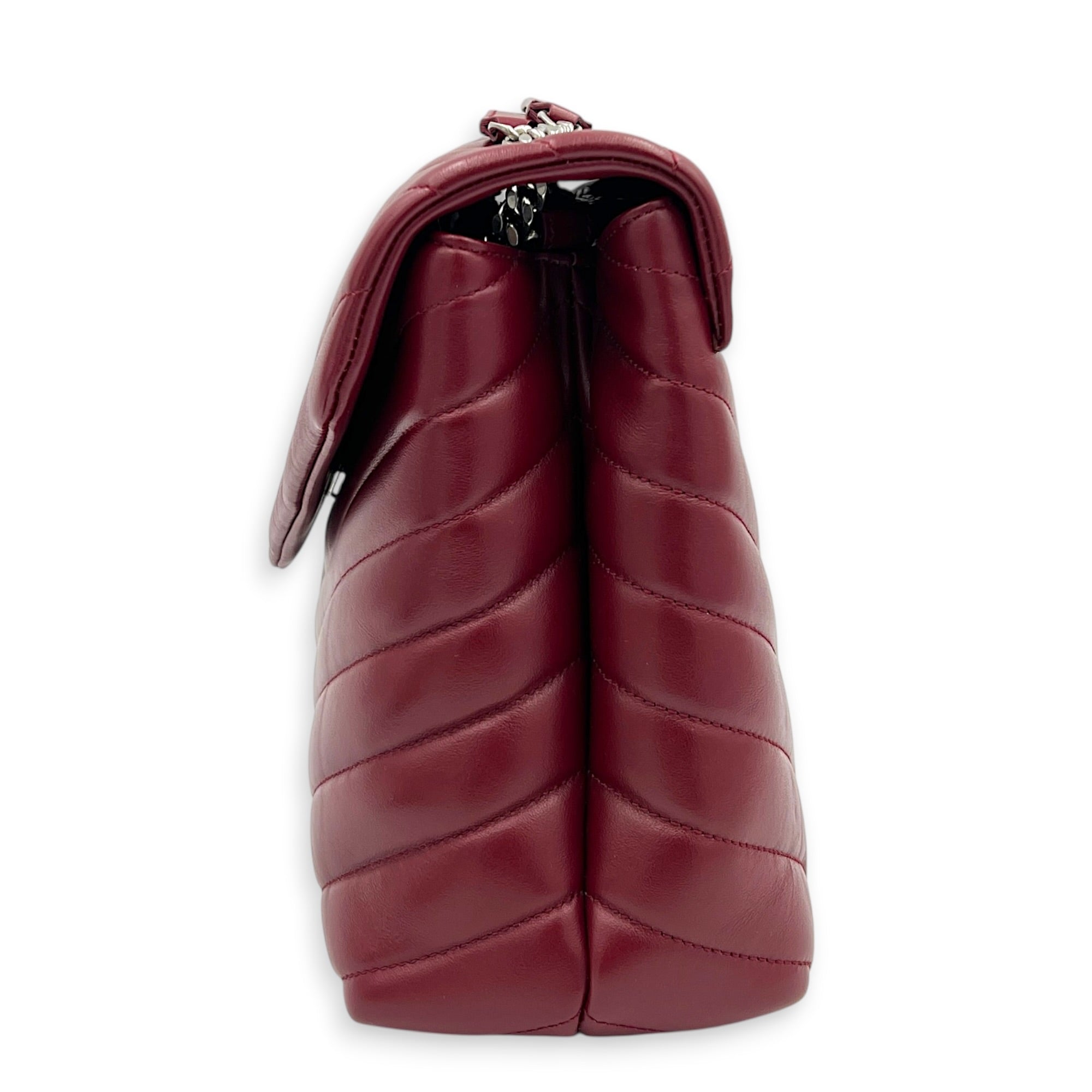 Loulou Shoulder Bag Medium Rouge Eros in Lambskin, Silver hardware