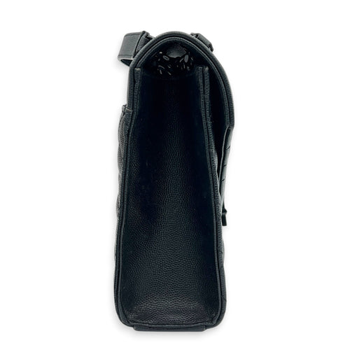 Envelope Black Shoulder Bag in Caviar Leather, Gunmetal hardware