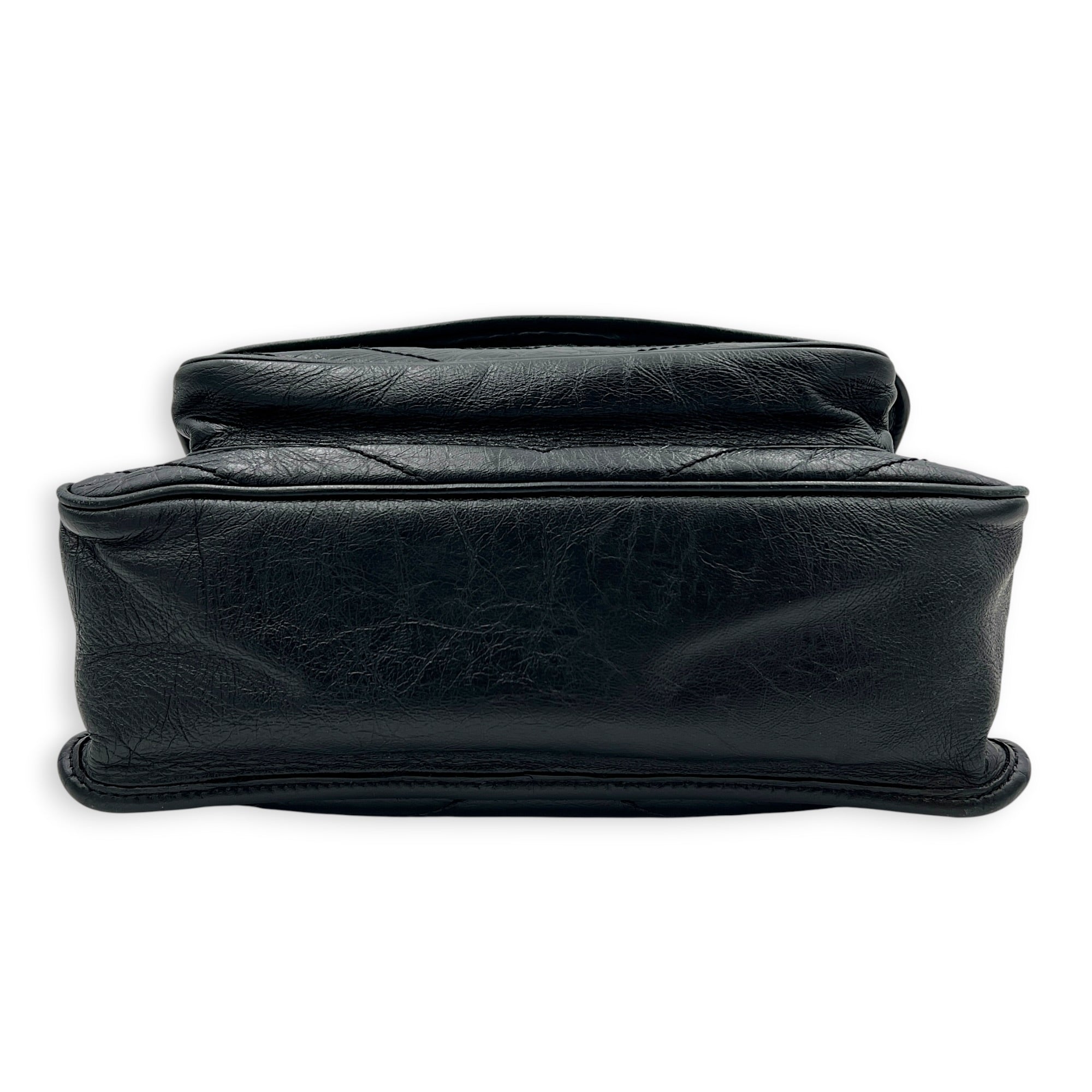 Niki Shoulder Bag Medium Black in Distressed Leather, Gunmetal hardware