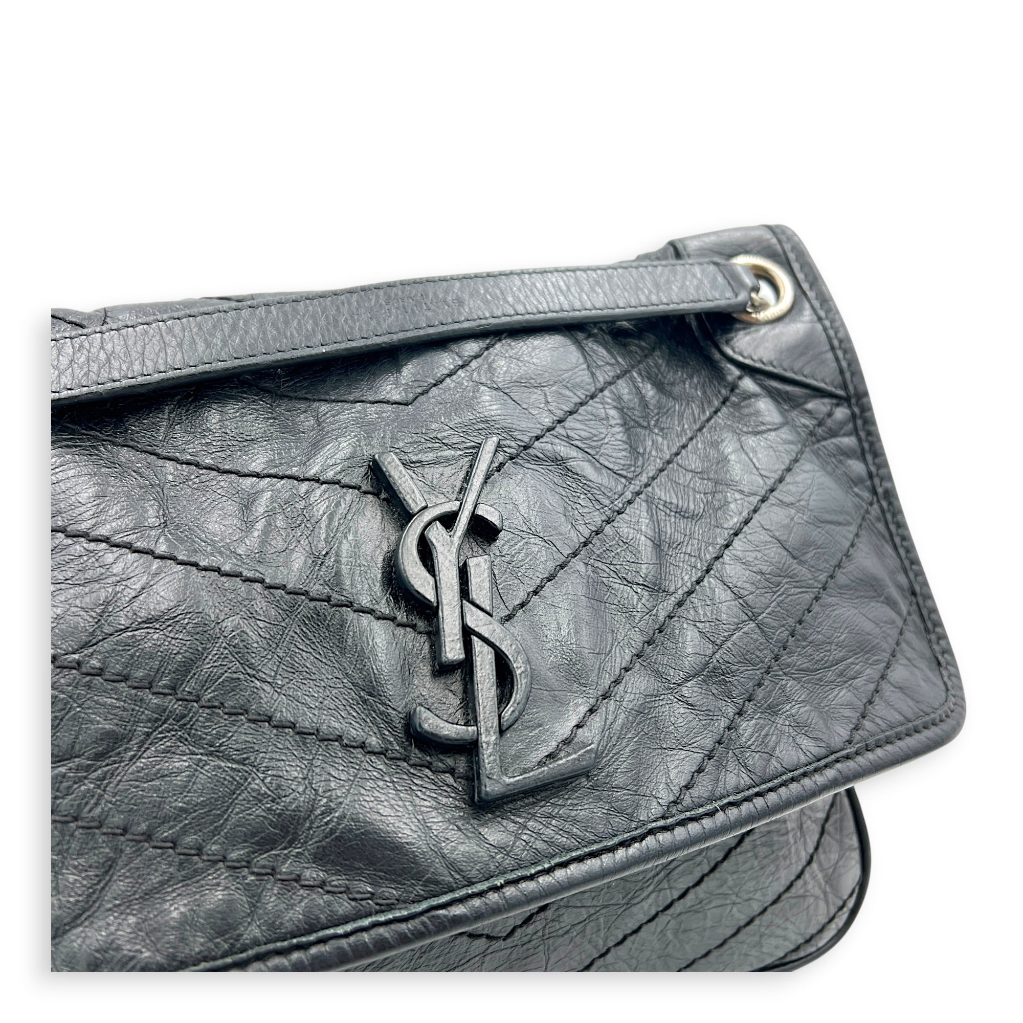 Niki Shoulder Bag Medium Black in Distressed Leather, Gunmetal hardware