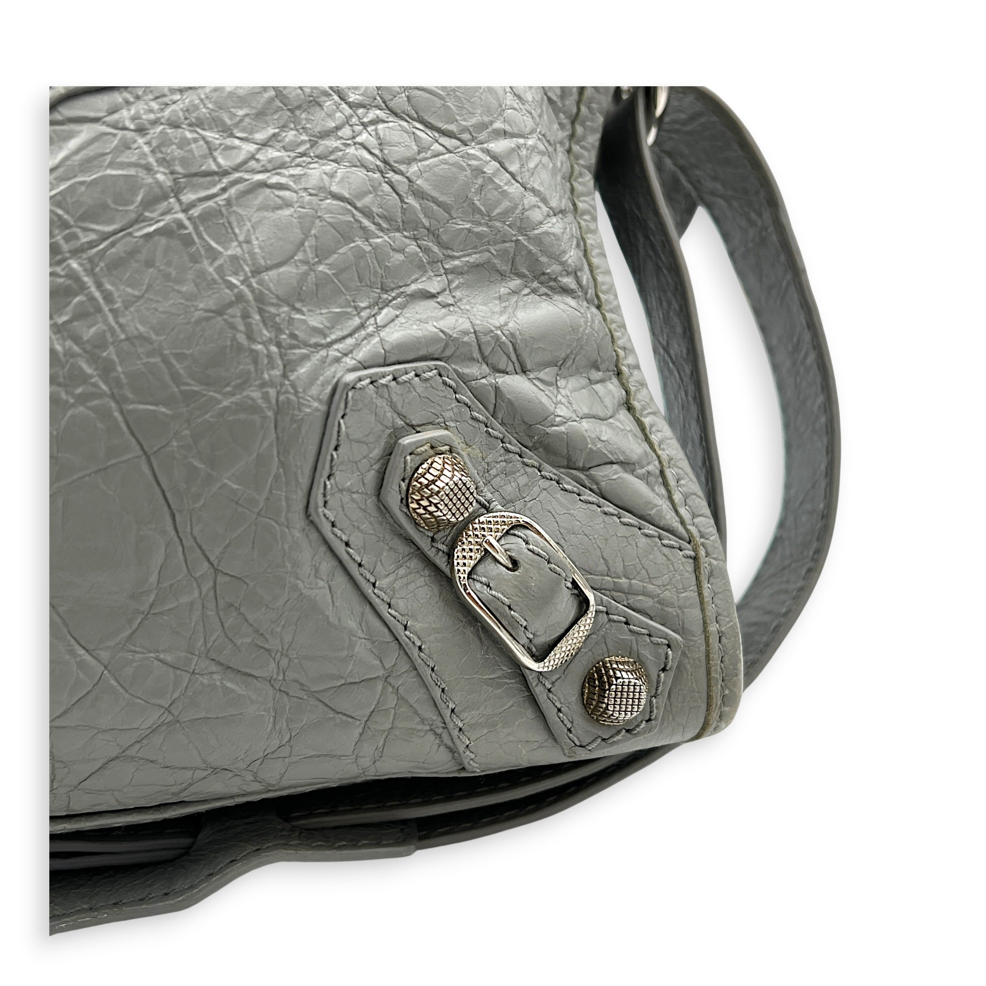 City Small Grey Shoulder Bag in Distressed Leather, Silver hardware