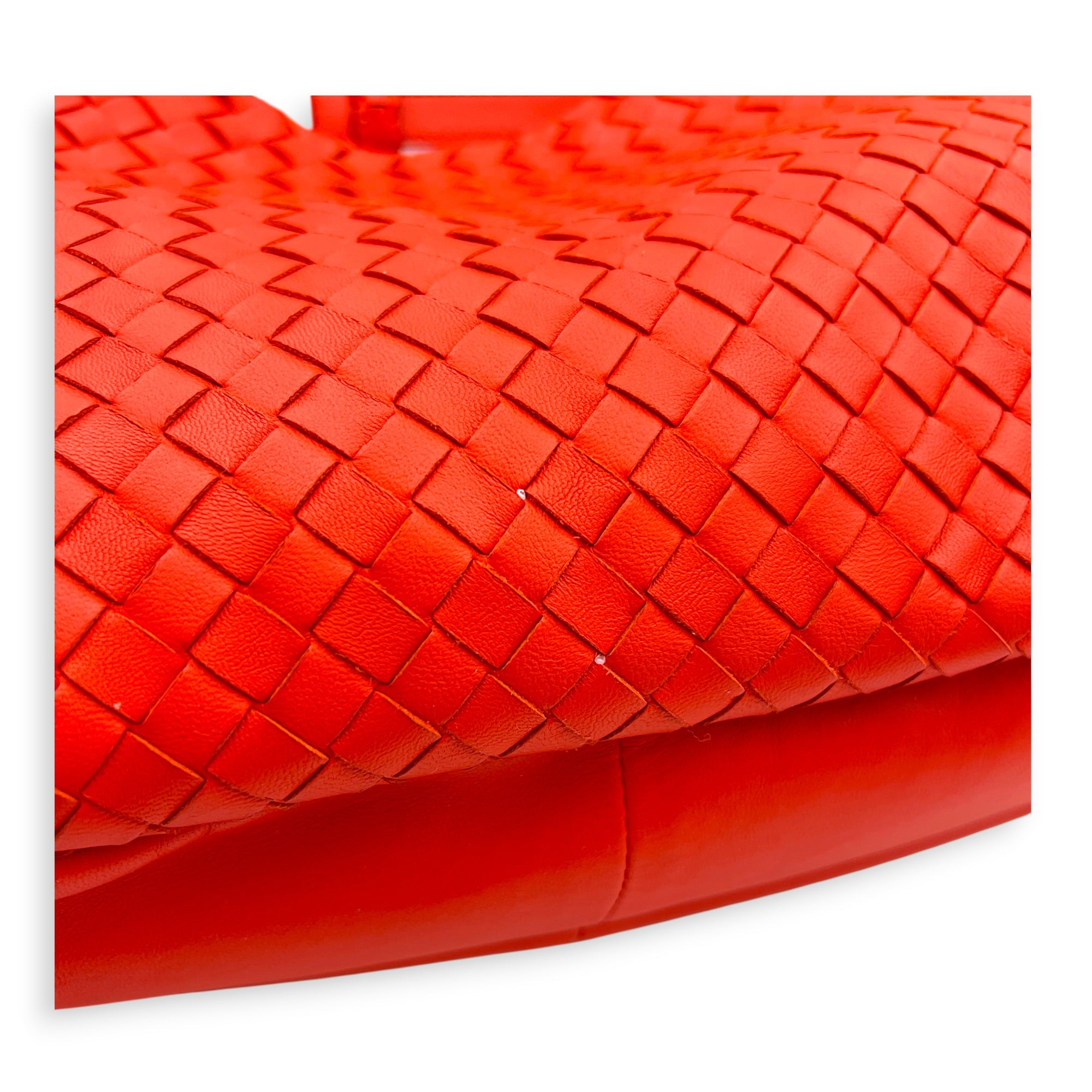 Campana Shoulder Bag Large Red in Intrecciato Leather, Gunmetal hardware