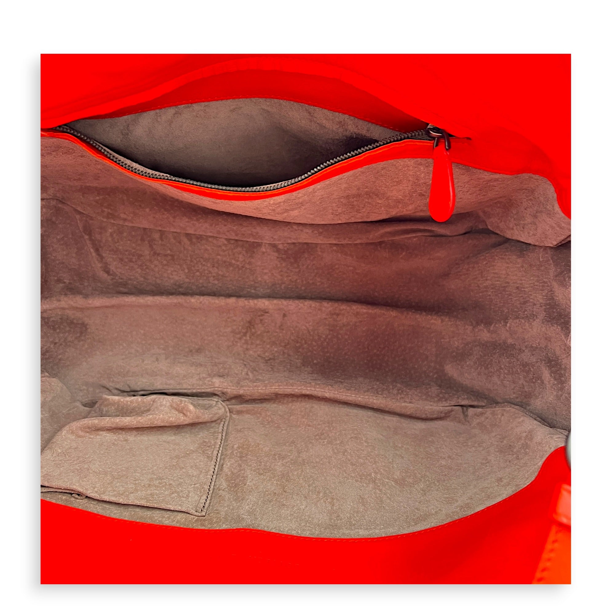 Campana Shoulder Bag Large Red in Intrecciato Leather, Gunmetal hardware