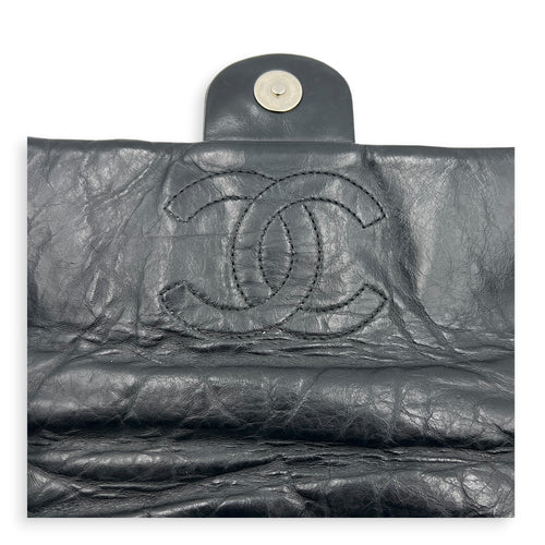 Twisted Flap Black Shoulder Bag in Calfskin, Silver hardware