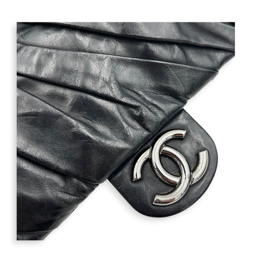 Twisted Flap Black Shoulder Bag in Calfskin, Silver hardware