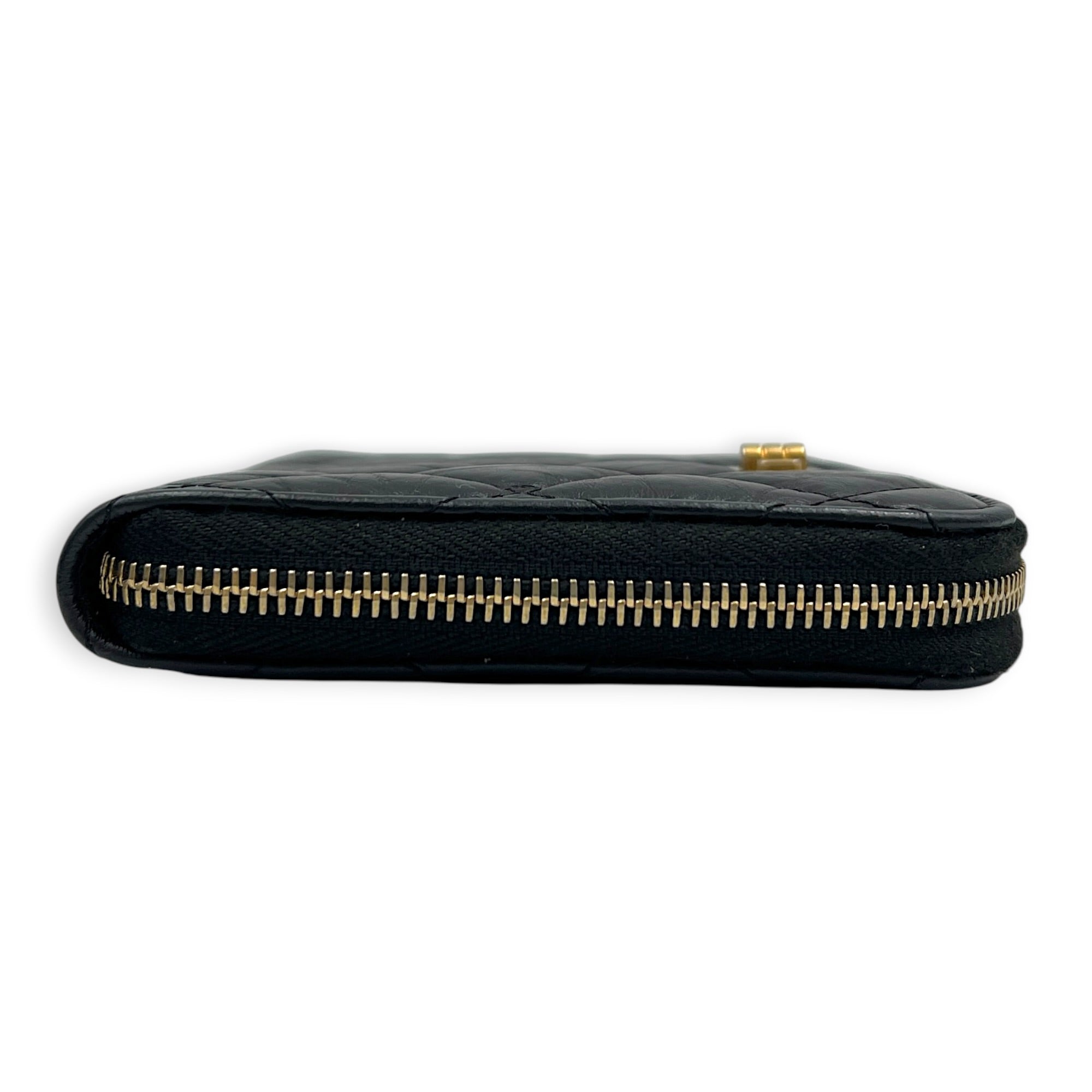 2.55 Wallet Zipped Black in Distressed Leather, Gold hardware