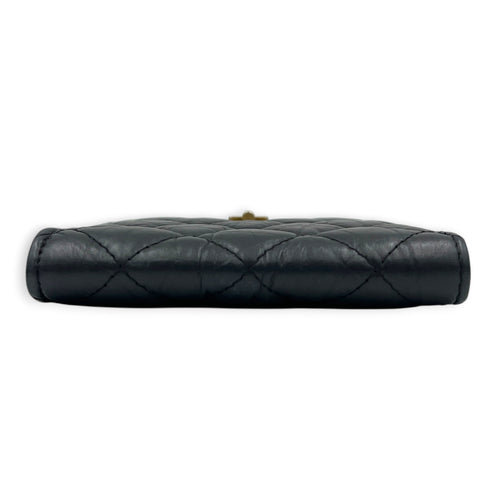 2.55 Wallet Zipped Black in Distressed Leather, Gold hardware