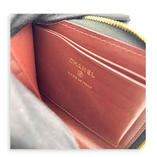 2.55 Wallet Zipped Black in Distressed Leather, Gold hardware