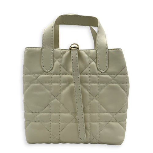 Toujours Tote Bag Vertical  White in Calfskin, Gold hardware