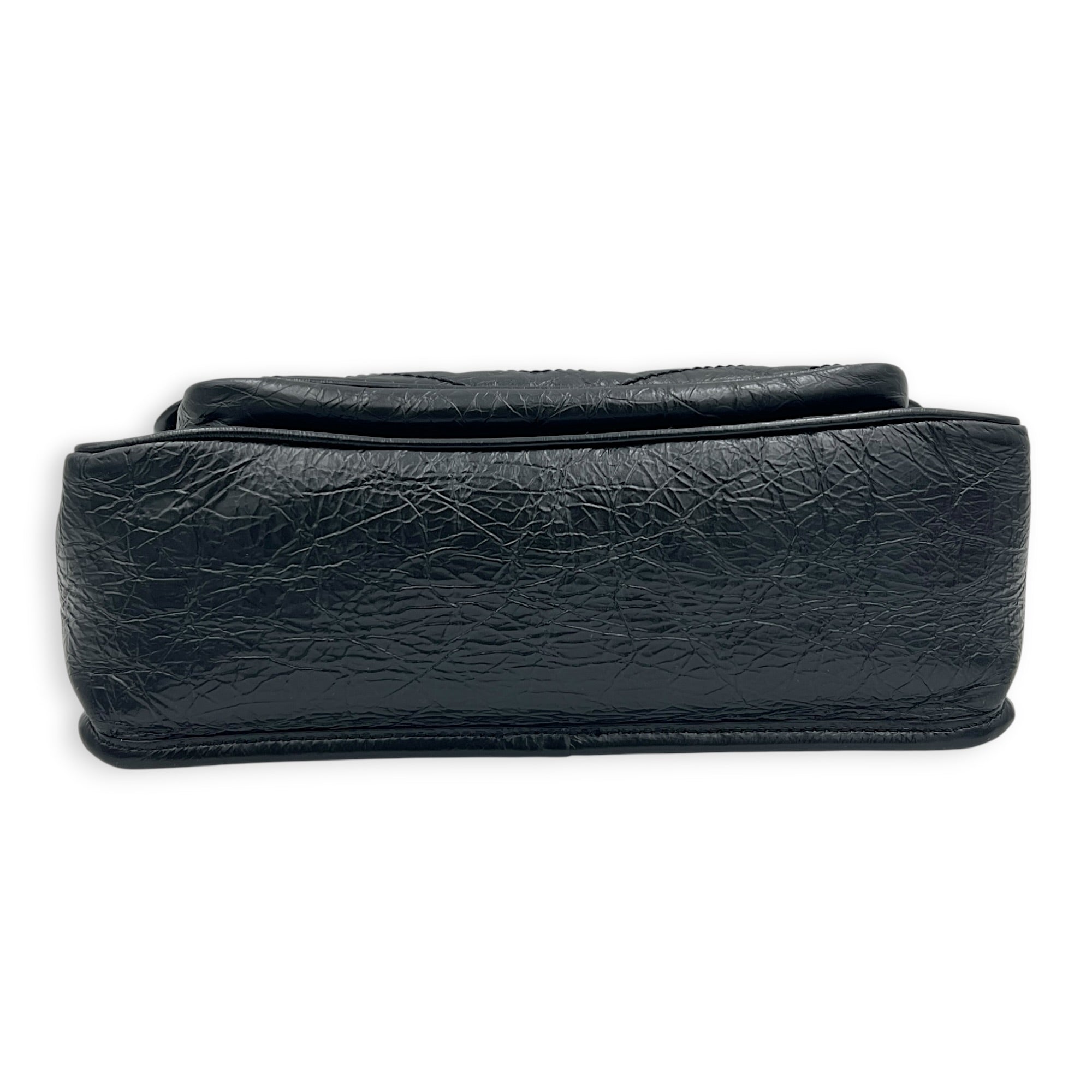 Niki Shoulder Bag Medium Noir in Distressed Leather, Silver hardware