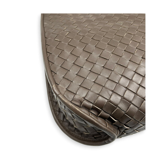 Intrecciato Shoulder Bag Brown in Intrecciato Leather, Gold hardware