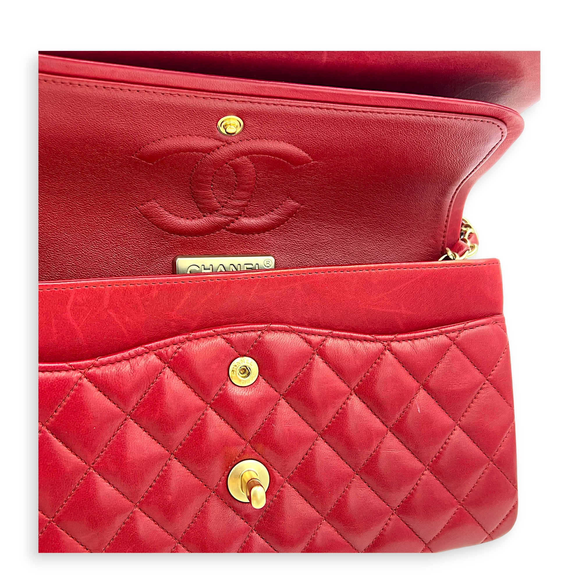 Classic Double Flap Charm Medium Red Shoulder Bag in Lambskin, Gold hardware
