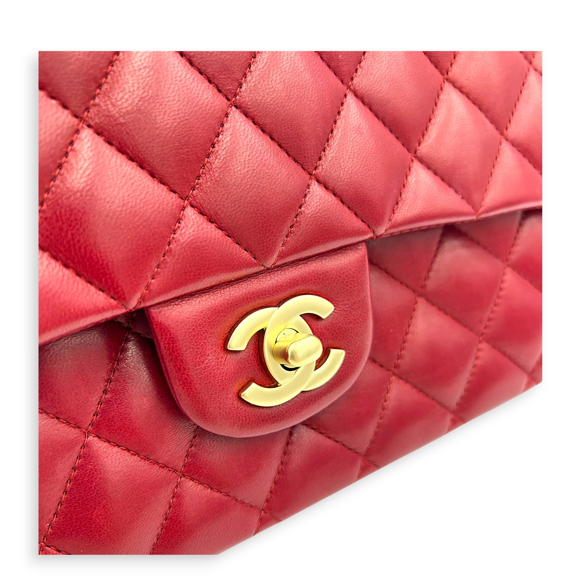 Classic Double Flap Charm Medium Red Shoulder Bag in Lambskin, Gold hardware