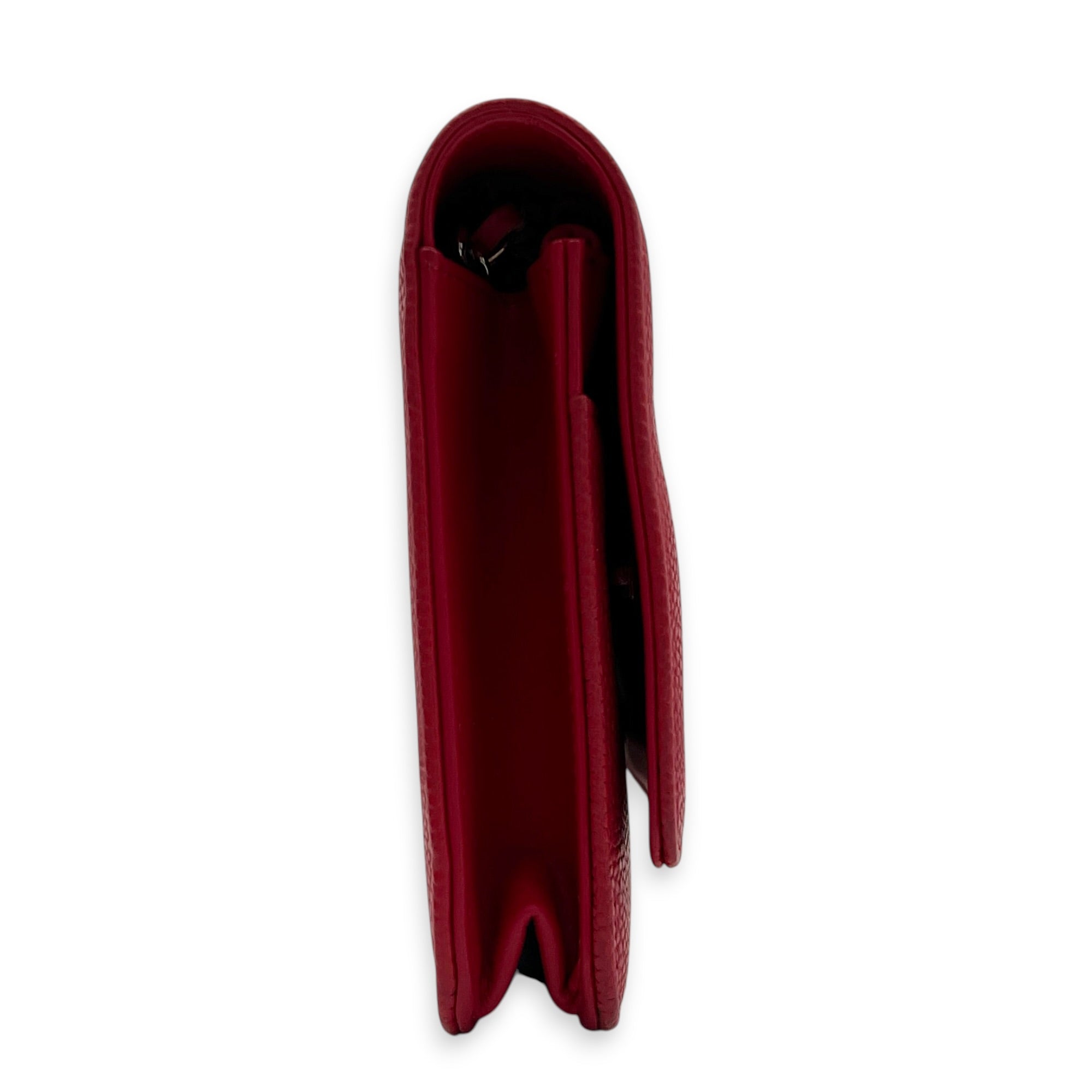 CC Red Wallet On Chain in Caviar Leather, Silver hardware
