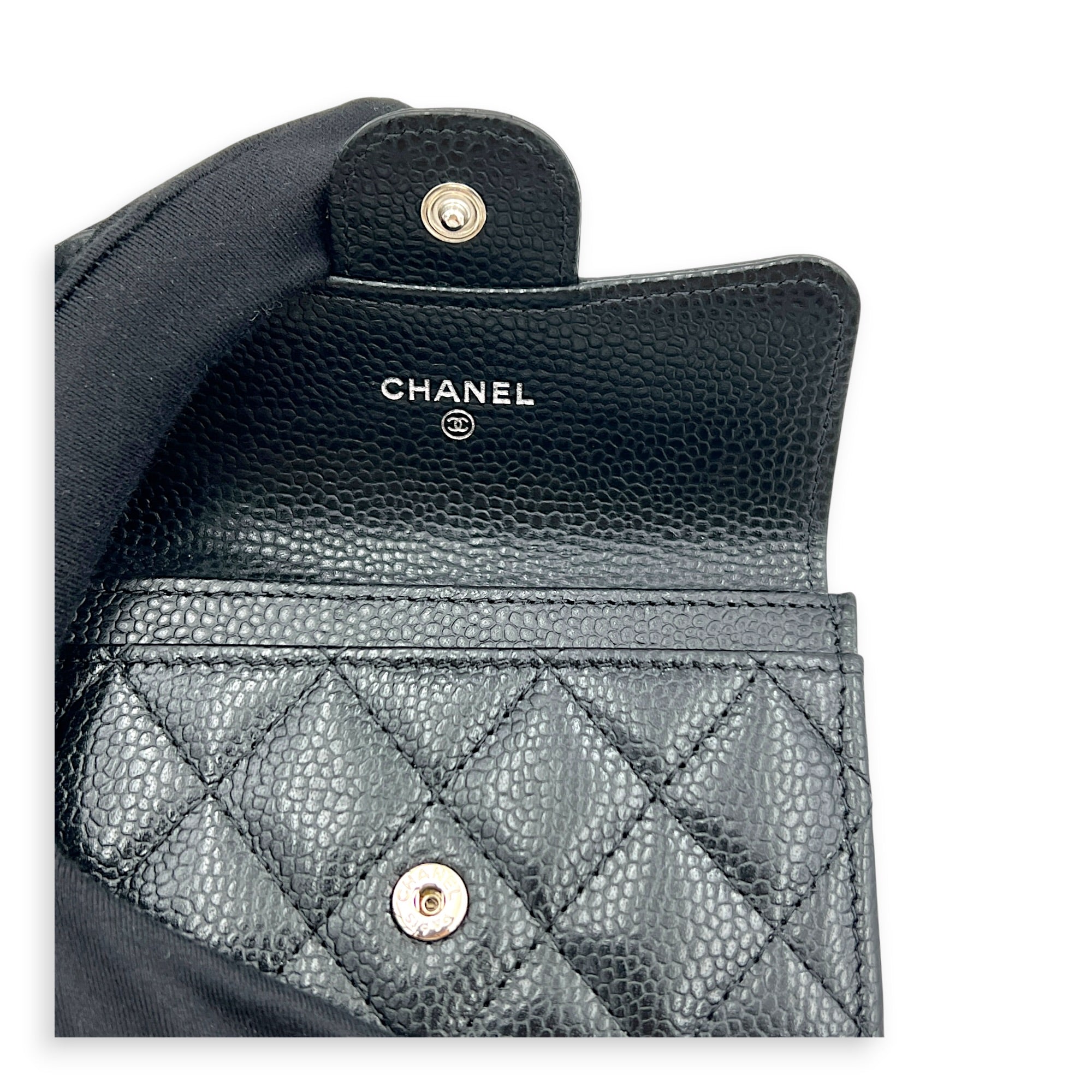 CC Black Card Wallet in Caviar Leather, Silver hardware