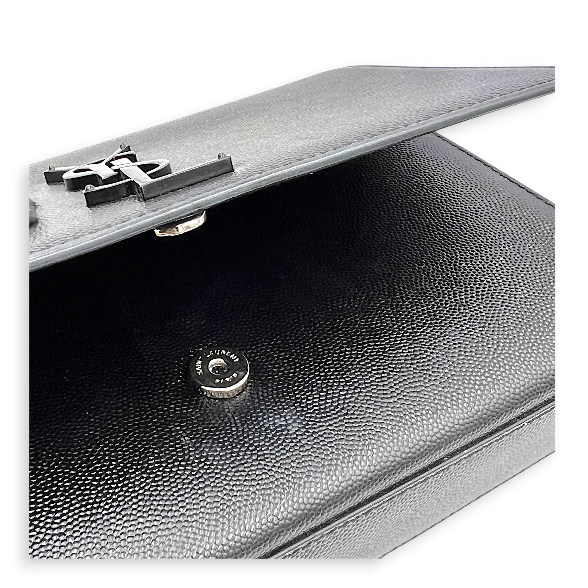 Kate Black Wallet On Chain in Calfskin, Monochrome hardware